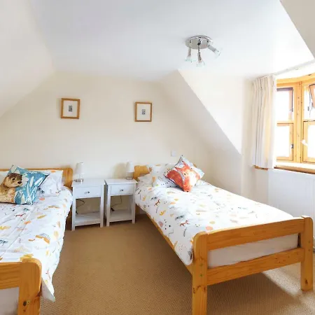 Milne'S Brae, Cosy, Comfortable And Centrally Located In Beautiful Braemar Exterior photo