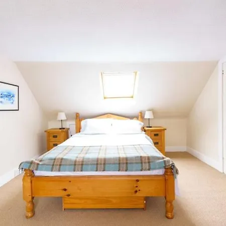 Milne'S Brae, Cosy, Comfortable And Centrally Located In Beautiful Braemar Exterior photo